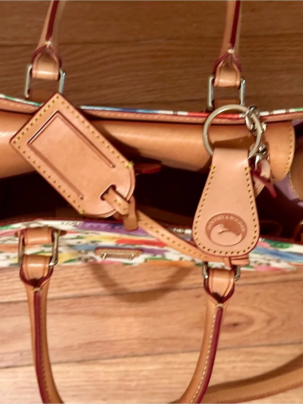 NWOT Dooney & Bourke Floral Tote-Beautiful!